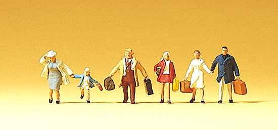Family Krause going on a journey<br /><a href='images/pictures/Preiser/75015.jpg' target='_blank'>Full size image</a>